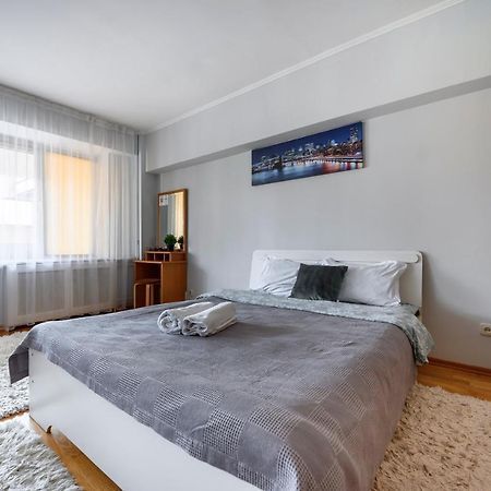Apartament На Проспекте Ленина Ałma Ata Zewnętrze zdjęcie