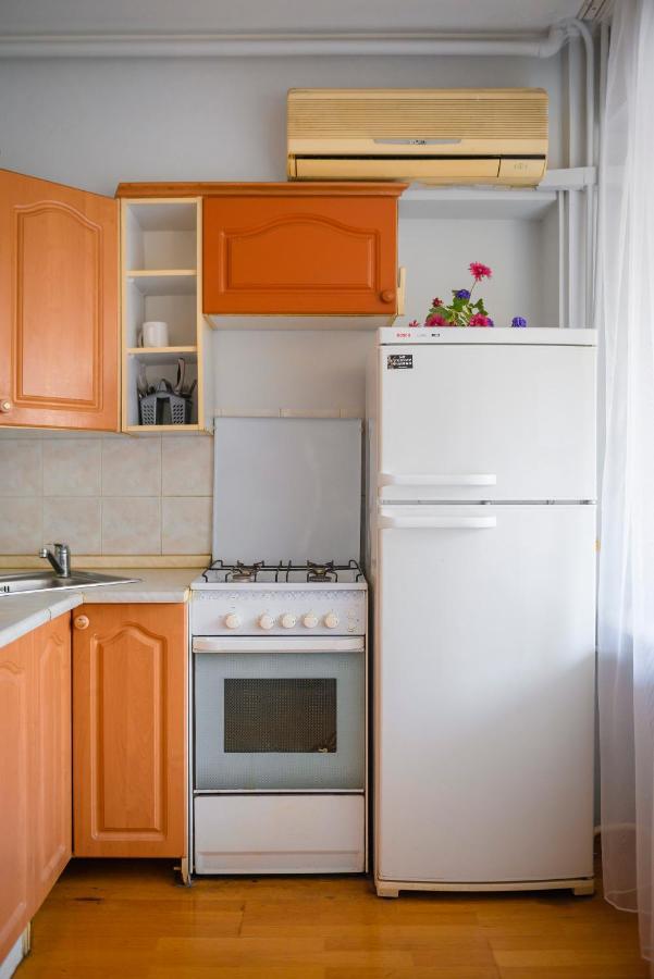 Apartament На Проспекте Ленина Ałma Ata Zewnętrze zdjęcie