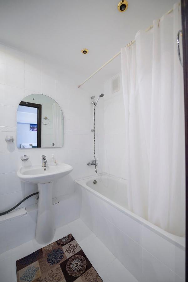 Apartament На Проспекте Ленина Ałma Ata Zewnętrze zdjęcie